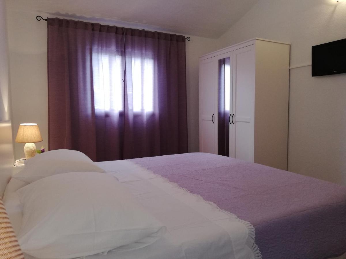 Apartment Pecarevic - A Holiday With A Stunning View Vis Exteriör bild